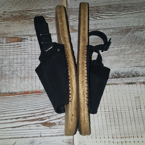 UGG Size 12 Sandals - Picture 2 of 5